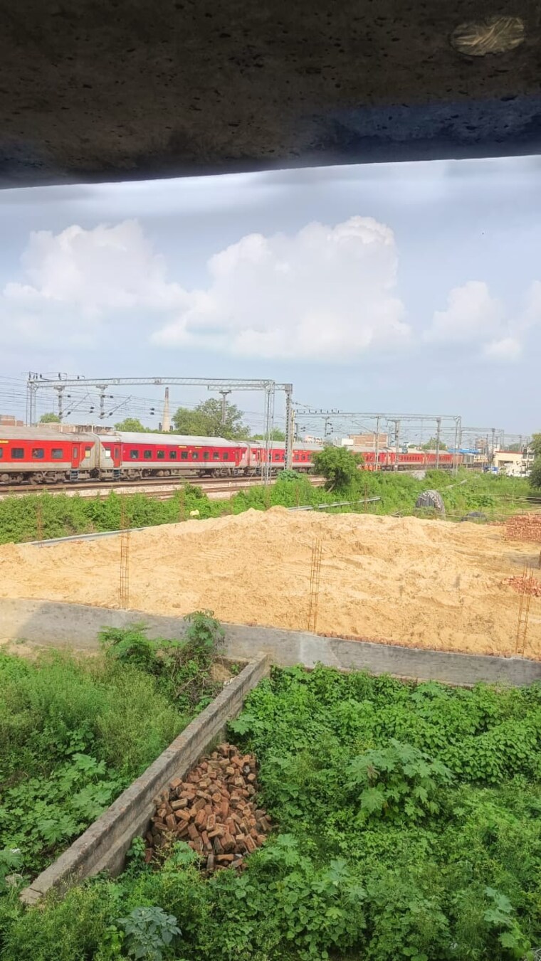 undefined, sadullapur 4 Bedroom 60 Sq.Yd. Independent House In Sadullapur Greater Noida 9254277