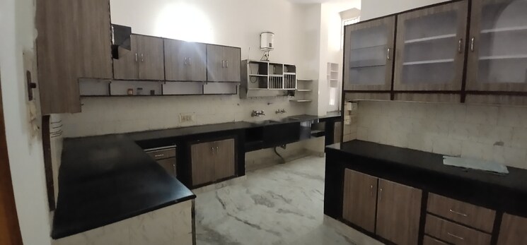 Kitchen, sector 6 6 Bedroom 4200 Sq.Ft. Independent House In Sector 6 Panchkula 9254340