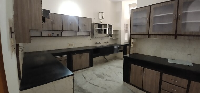 Kitchen, sector 6 6 Bedroom 4200 Sq.Ft. Independent House In Sector 6 Panchkula 9254340