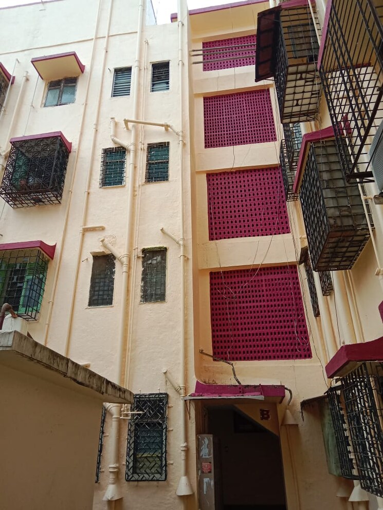 Exterior View, varsha-milan-chs 2 Bedroom 580 Sq.Ft. Apartment In Chakala Mumbai 9253119