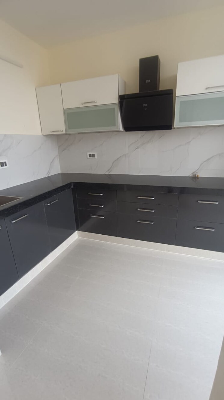 Kitchen, vaishali nagar 3 Bedroom 1400 Sq.Ft. Apartment In Vaishali Nagar Jaipur 9254320