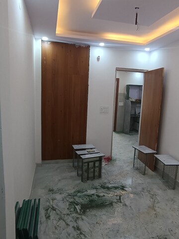 Living Room in 2.5 BHK Builder Floor at Vasundhara Sector 2b – for Sale