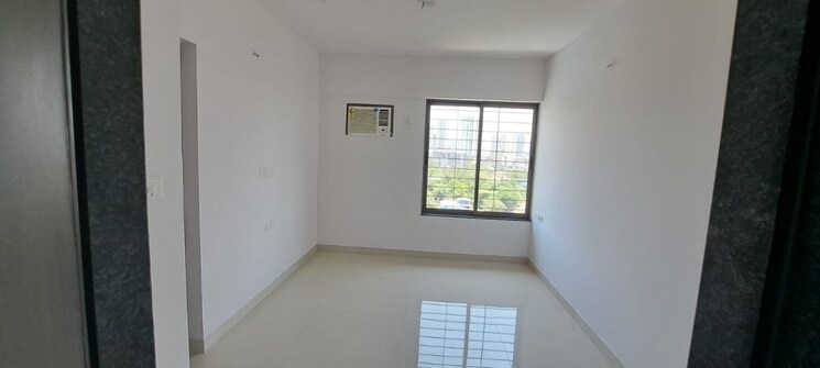 Room, lodha-crown-quality-homes 1 Bedroom 339 Sq.Ft. Apartment In Majiwada Thane 9254436