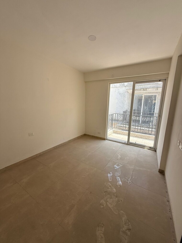 Room, signature-global-park-4-and-5 3 Bedroom 1120 Sq.Ft. Builder Floor In Sohna Sector 36 Gurgaon 9200594