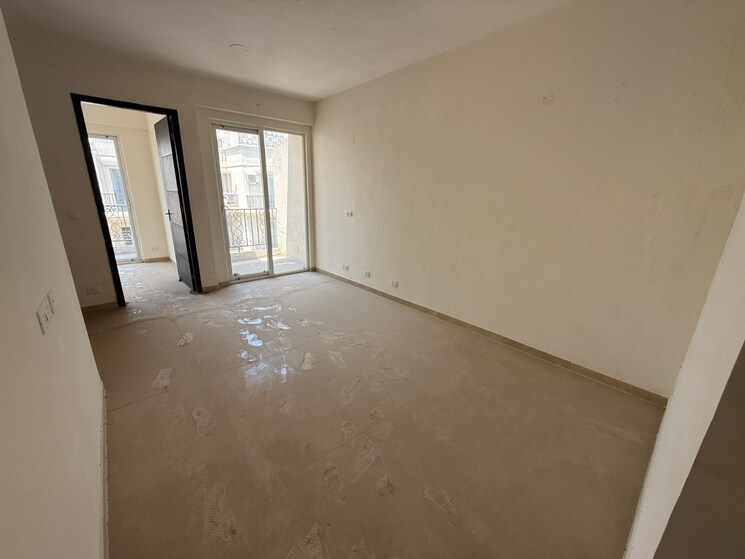 Room, signature-global-park-4-and-5 3 Bedroom 1120 Sq.Ft. Builder Floor In Sohna Sector 36 Gurgaon 9200594