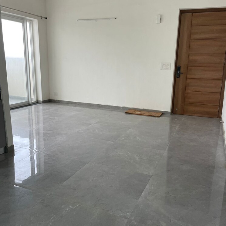 Living Room, tulip-yellow 3 Bedroom 1704 Sq.Ft. Apartment In Sector 69 Gurgaon 9254450