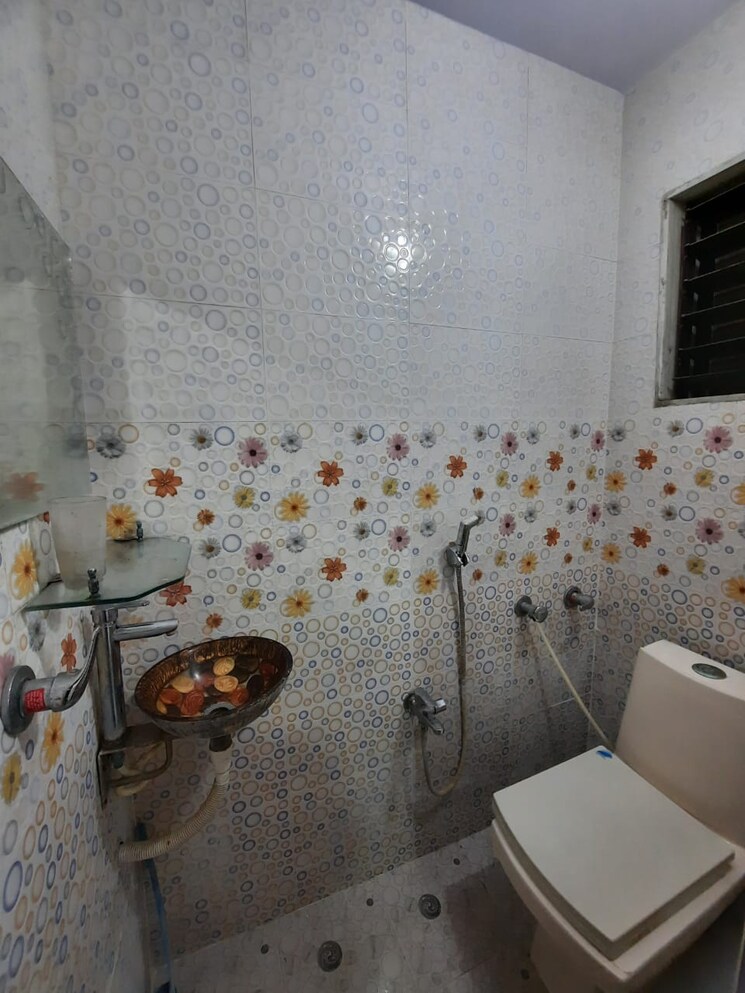Bathroom, jasraj-apartment 3.5 Bedroom 1100 Sq.Ft. Apartment In Kalyan West Thane 9254442