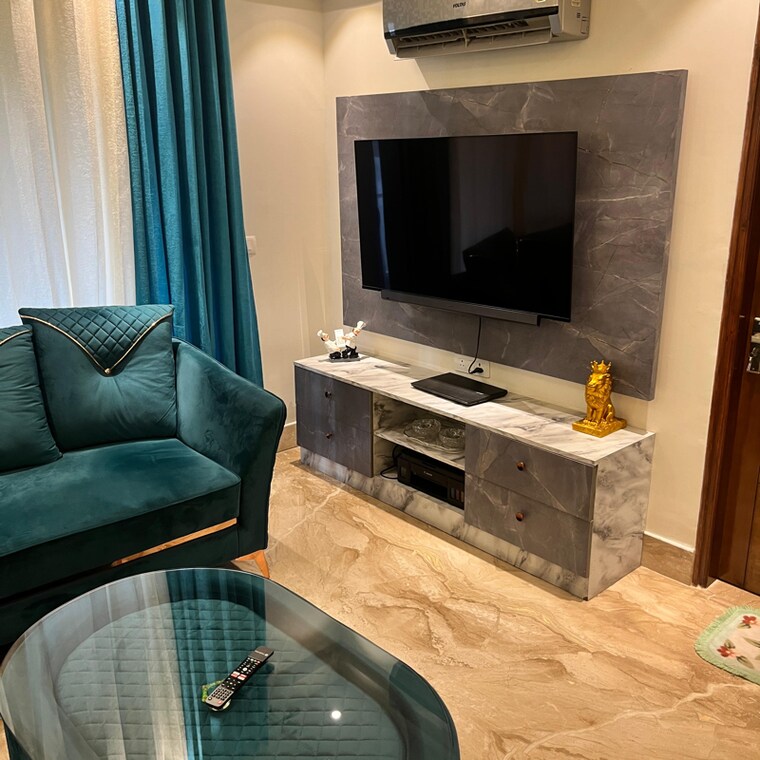 Living Room, sector 57 3 Bedroom 2200 Sq.Ft. Builder Floor In Sector 57 Gurgaon 9254487