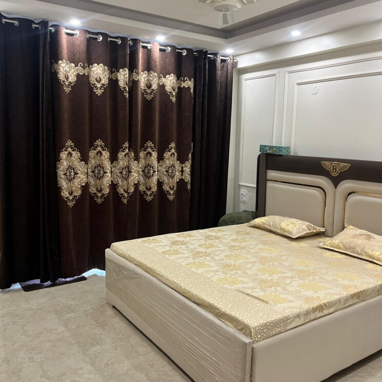 Bedroom, sector 57 3 Bedroom 2200 Sq.Ft. Builder Floor In Sector 57 Gurgaon 9254487