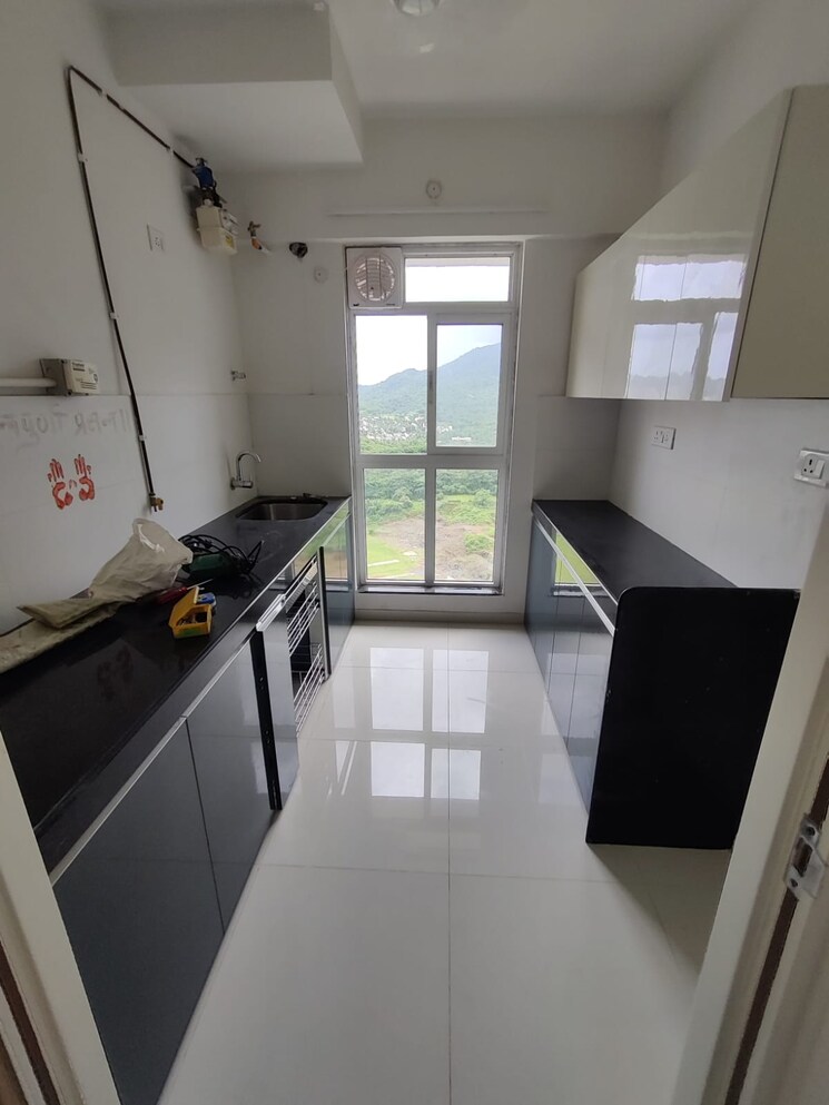 Kitchen, godrej-emerald 1.5 Bedroom 525 Sq.Ft. Apartment In Ghodbunder Road Thane 9254475