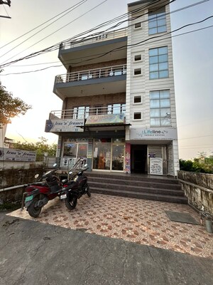  Shop For Sale in Turner Road