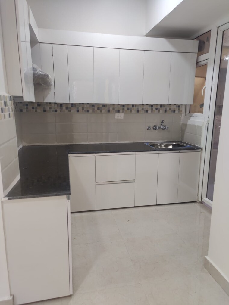 Kitchen, signature-global-orchard-avenue 2 Bedroom 900 Sq.Ft. Apartment In Sector 93 Gurgaon 9254497