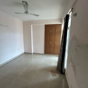 Bathroom in 2.5 BHK Apartment at Supertech Ecociti, Sector 137 – for Sale