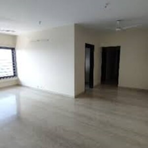 Room in 3 BHK Apartment at Godrej Platinum Mumbai, Vikhroli East – for Rent