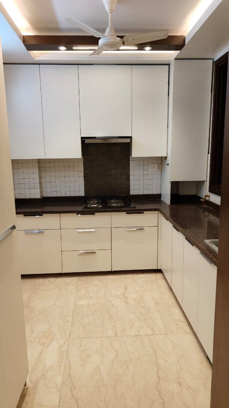 Kitchen, patel nagar 3 Bedroom 1158 Sq.Ft. Builder Floor In Patel Nagar Delhi 9254200