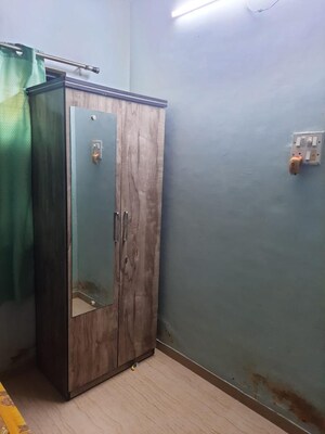 Room in 1 BHK Apartment at Raunak Unnathi Woods Phase 4 And 5, Ghodbunder Road – for Rent