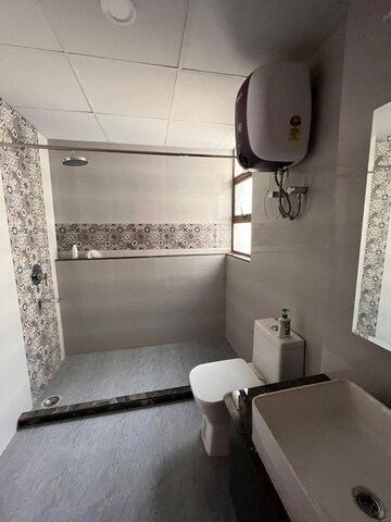 Bathroom in 3.5 BHK Apartment at Vipul Greens, Sector 48 – for Rent