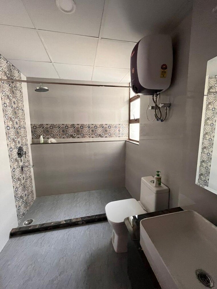 Bathroom, vipul-greens 3.5 Bedroom 1665 Sq.Ft. Apartment In Sector 48 Gurgaon 9254513