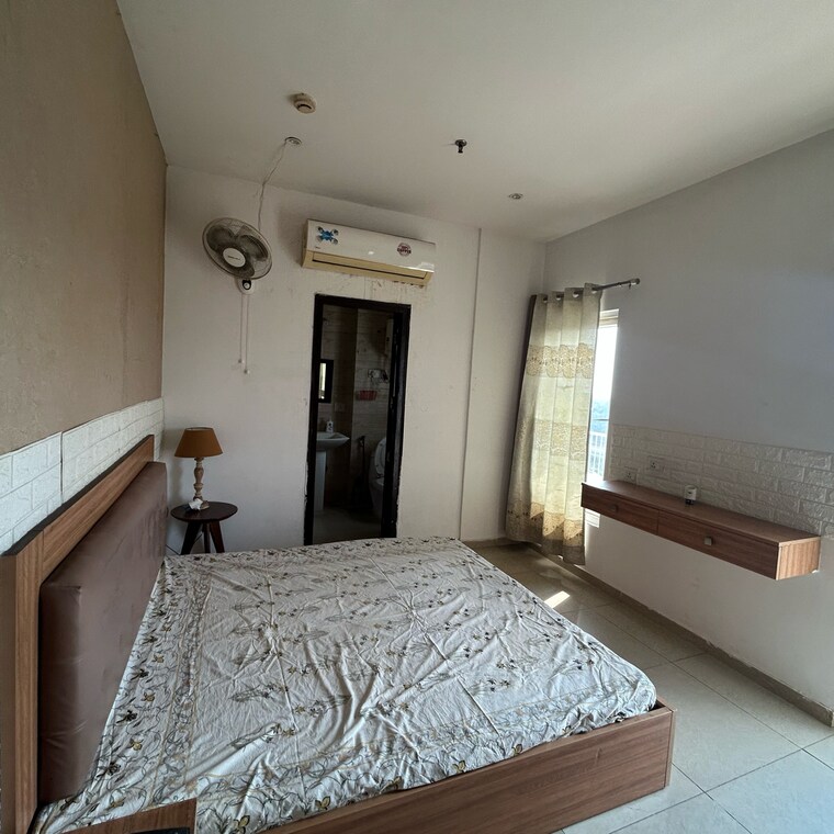 Bedroom, ajnara-daffodil 1 Bedroom 555 Sq.Ft. Apartment In Sector 137 Noida 9254519