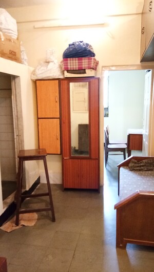 Furnished Amenities in 1 RK Apartment at Samarth Nagar Building, Sion – for Sale