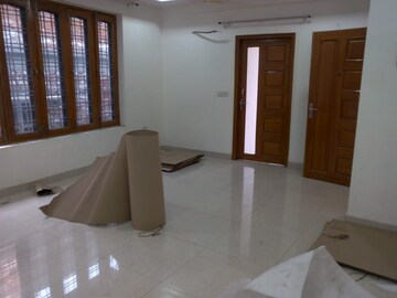 Room in 3 BHK Independent House at Gms Road – for Rent