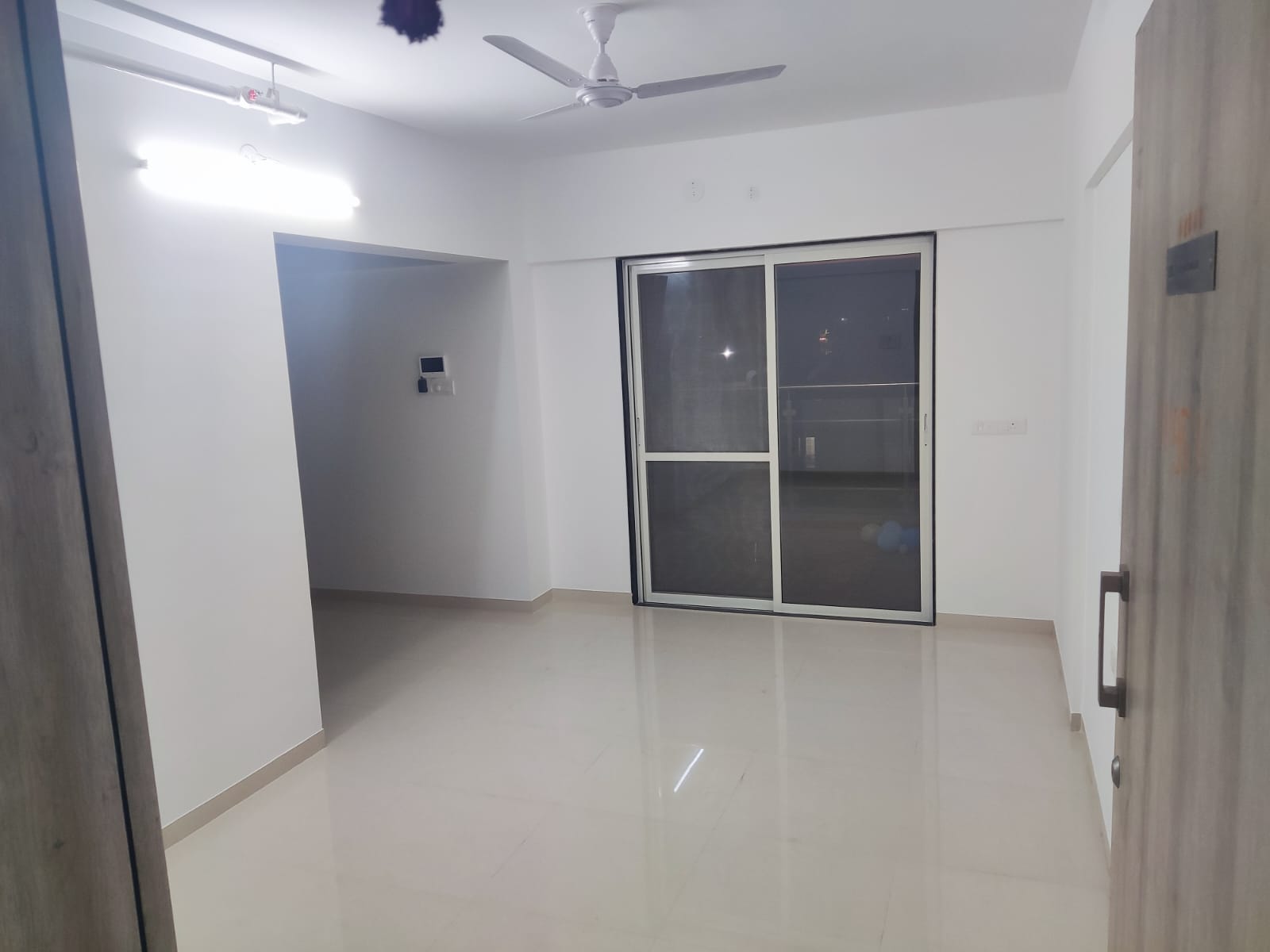 2 BHK + Study Room Apartment For Rent in Venkatesh Graffiti