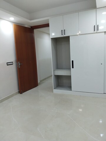 Room in 2 BHK Builder Floor at Saket – for Rent