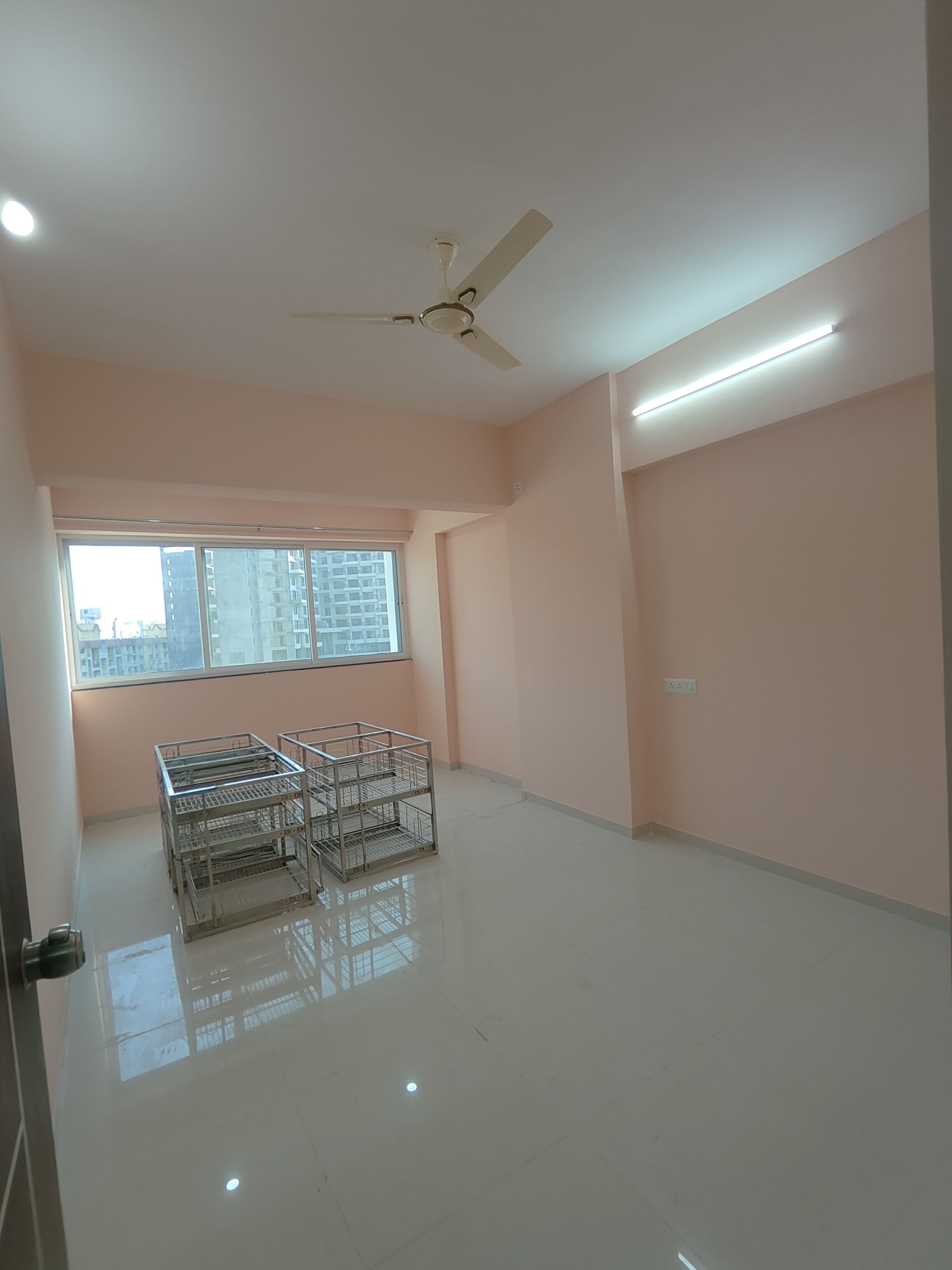 2 BHK 869 Sq.Ft. Apartment in Archana Kohinoor Glory Phase II