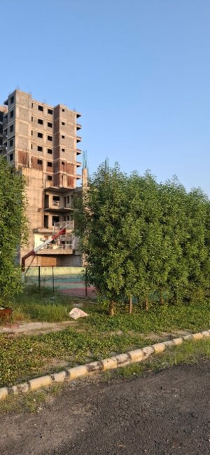  Plot For Sale in Rishi Nagar