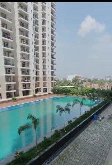 Swimming Pool in 3 BHK Apartment at Omaxe Waterscapes, Gomti Nagar – for Sale