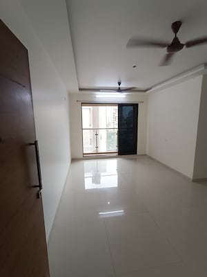 Building Lobby in 3 BHK Apartment at Ambience Creacions, Sector 22 – for Rent