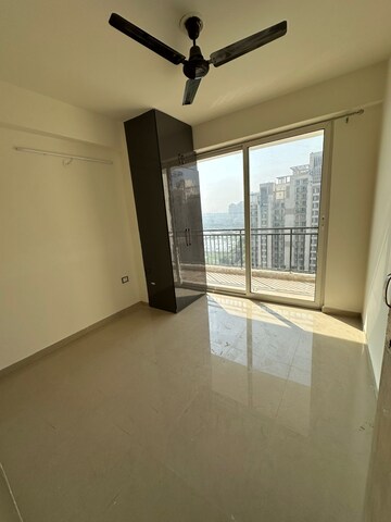 Room in 2.5 BHK Apartment at ROF Aalayas, Sector 102 – for Rent