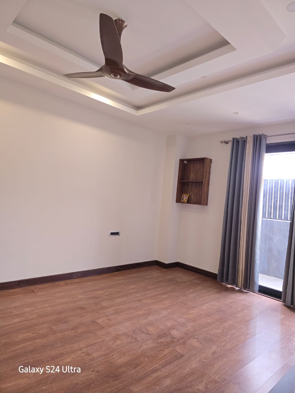 2 BHK 1400 Sq.Ft. Apartment in Dwarkadhis City