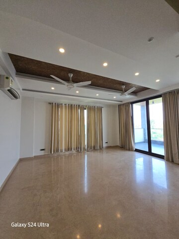 Room in 2 BHK Apartment at Dwarkadhis City, Sector 23 – for Rent