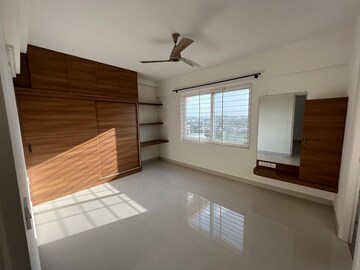 Room in 3 BHK Apartment at August Grand, Sarjapur Road – for Rent