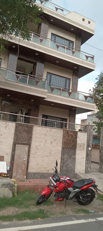 3.5 BHK House for Sale in Sector 112, Noida