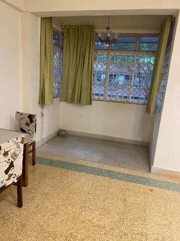 Bedroom in 2 BHK Apartment at Bandra West – for Rent