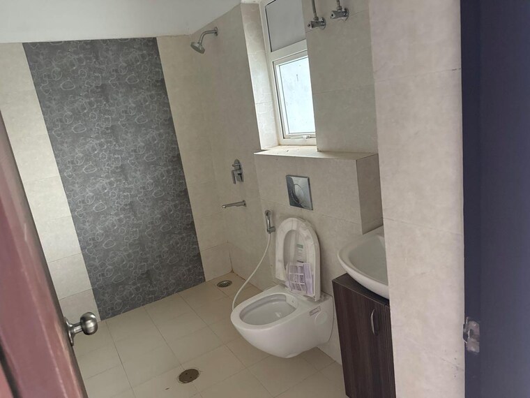 Bathroom, spaze-privy-at4 3 Bedroom 1918 Sq.Ft. Apartment In Sector 84 Gurgaon 9254868