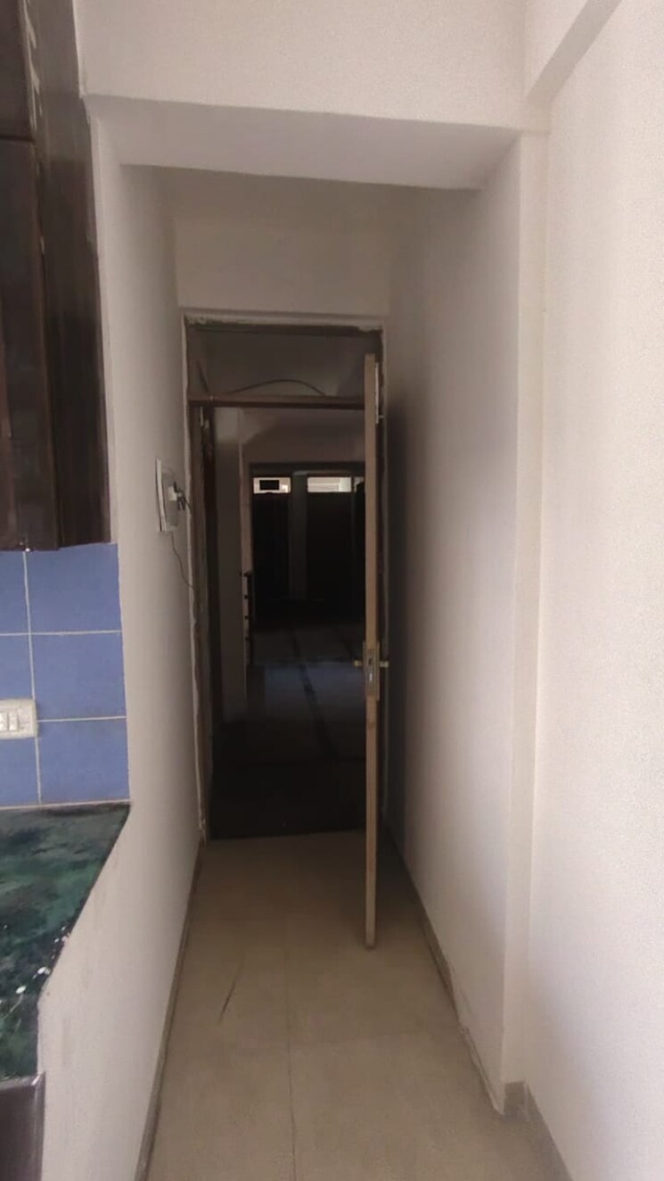 Entrance, rof-aalayas 2 Bedroom 717 Sq.Ft. Apartment In Sector 102 Gurgaon 9254980