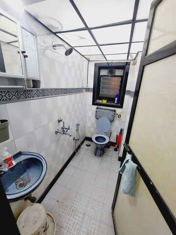 Team Area in 2 BHK Apartment at Sagar Sangam, Bandra West – for Rent