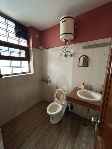 Bathroom in 4 BHK Apartment at Palam Vihar Residents Association, Palam Vihar – for Rent
