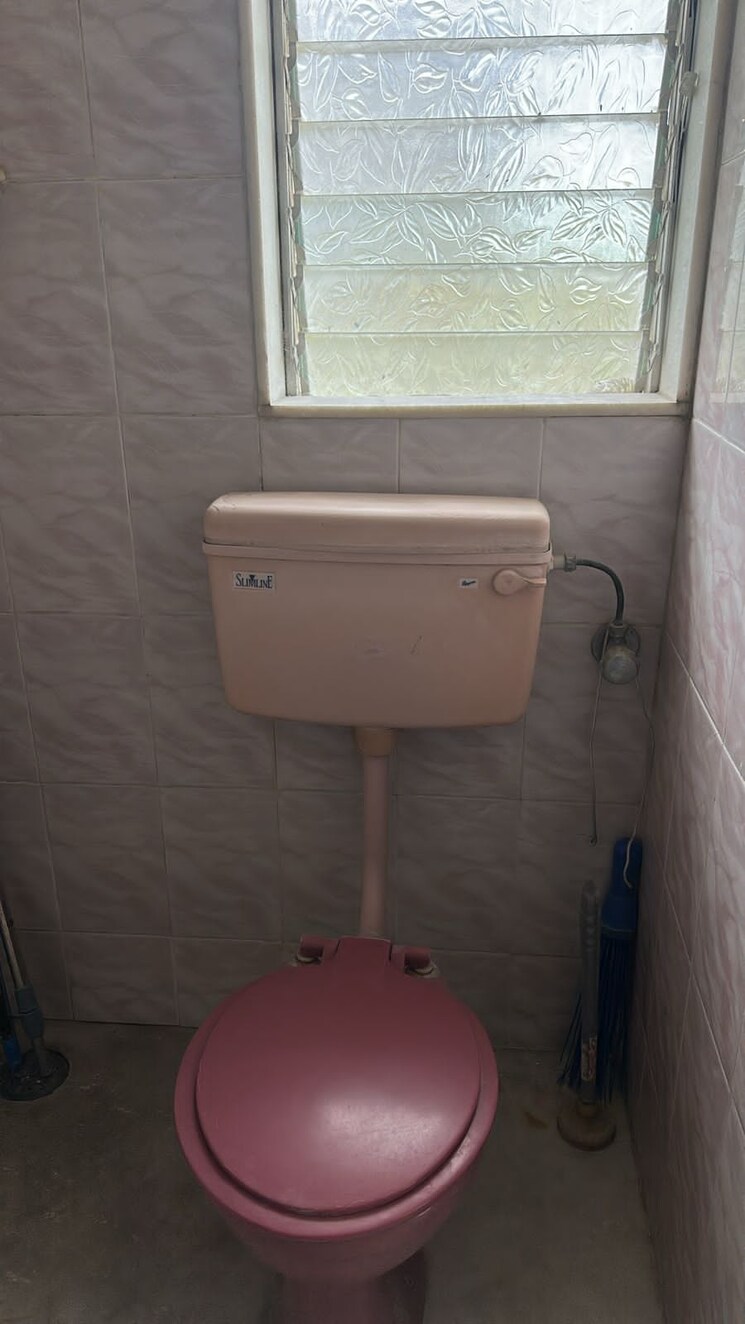 Bathroom, kalpataru-amare 1 Bedroom 550 Sq.Ft. Apartment In Juhu Mumbai 9255078