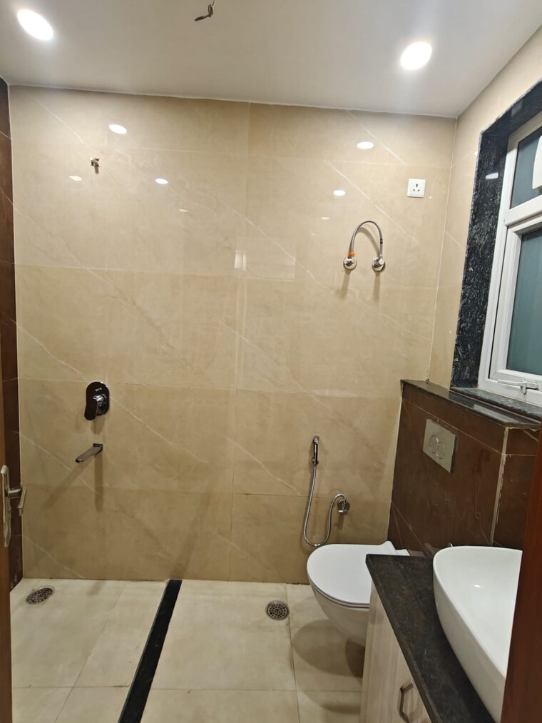 undefined, sector 22 3 Bedroom 2369 Sq.Ft. Builder Floor In Sector 22 Gurgaon 9255097