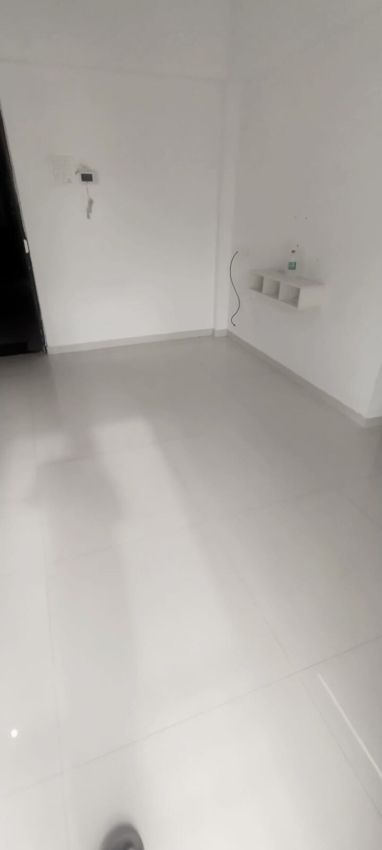 Room, velocity-hill-spring 1 Bedroom 450 Sq.Ft. Apartment In Ghodbunder Road Thane 9255111