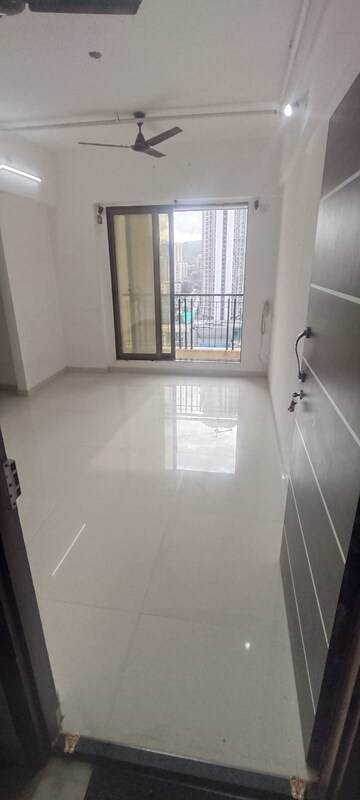 1 BHK Apartment For Rent in Velocity Hill Spring, Ghodbunder Road