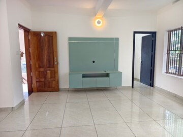 2 BHK Apartment For Sale in Pattom