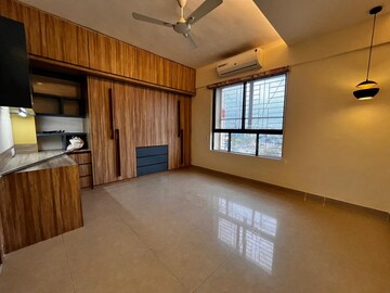 Room in 3.5 BHK Apartment at Oxford Premium, Wanowrie – for Rent