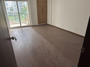 Room in 3 BHK Apartment at Spaze Privy AT4, Sector 84 – for Rent