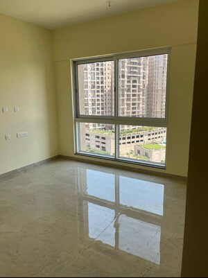 Room in 4 BHK Apartment at K Raheja Reserve, Mohammadwadi – for Rent