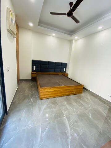 Bedroom in 1 BHK Builder Floor at Ardee City, Sector 52 – for Rent
